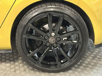 VOLKSWAGEN GOLF 1.5 TSI EVO R-Line