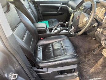 PORSCHE CAYENNE 4.5 S