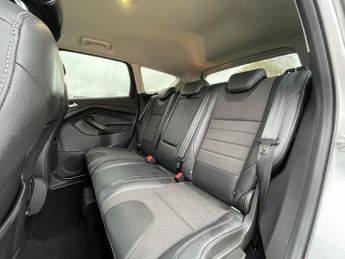 FORD KUGA 2.0 TDCi Titanium Sport