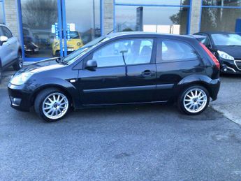 FORD FIESTA 1.6 Zetec S