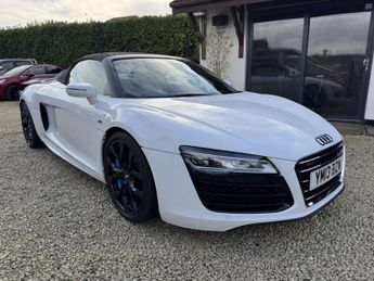 AUDI R8 5.2 FSI V10