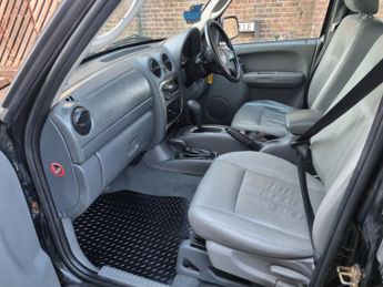 JEEP CHEROKEE 2.8 TD Sport