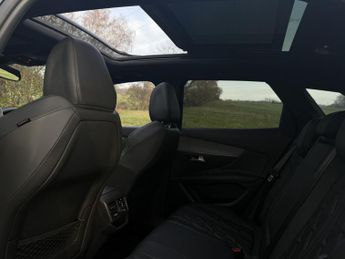 PEUGEOT 3008 2.0 BlueHDi GT