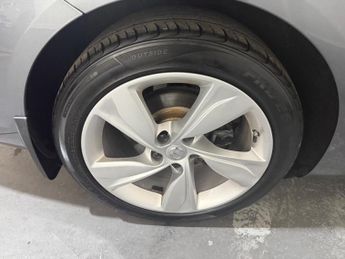 VAUXHALL INSIGNIA 2.0 Turbo D BlueInjection SRi Nav Sports Tourer Euro 6 (s/s) 5dr