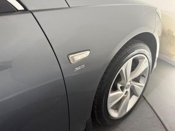 VAUXHALL INSIGNIA 2.0 Turbo D BlueInjection SRi Nav Sports Tourer Euro 6 (s/s) 5dr