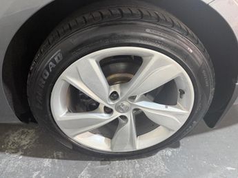 VAUXHALL INSIGNIA 2.0 Turbo D BlueInjection SRi Nav Sports Tourer Euro 6 (s/s) 5dr