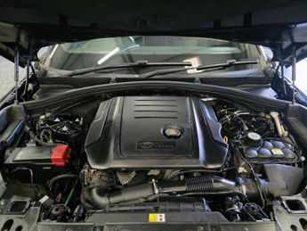 LAND ROVER RANGE ROVER VELAR 2.0 D180 R-Dynamic S