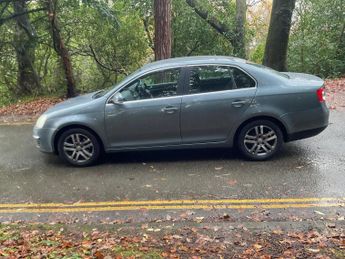 VOLKSWAGEN JETTA 2.0 TDI SE Euro 4 4dr