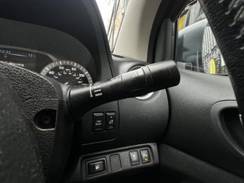 NISSAN NAVARA 2.3 dCi Tekna