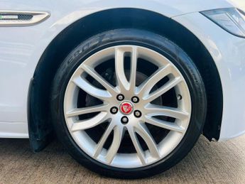 JAGUAR XF 2.0d R-Sport Auto Euro 6 (s/s) 4dr