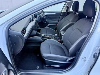FORD FOCUS 1.0 T EcoBoost Zetec