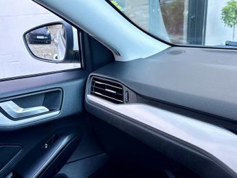 FORD FOCUS 1.0 T EcoBoost Zetec
