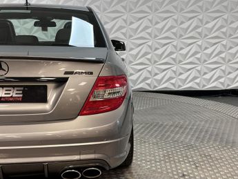 MERCEDES-BENZ C CLASS 6.3 C63 V8 AMG