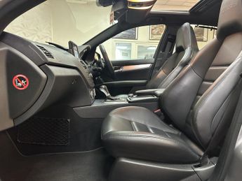 MERCEDES-BENZ C CLASS 6.3 C63 V8 AMG