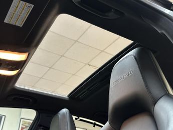 MERCEDES-BENZ C CLASS 6.3 C63 V8 AMG