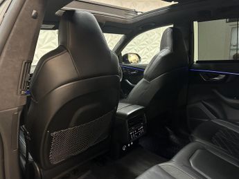 AUDI Q8 3.0 TDI V6 50 Vorsprung