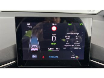 MG MG4 64kWh Trophy Long Range