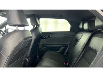 MG MG4 64kWh Trophy Long Range