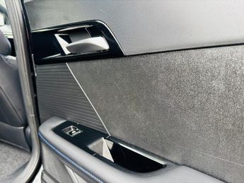 MG MG4 64kWh Trophy Long Range