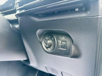 MG MG4 64kWh Trophy Long Range