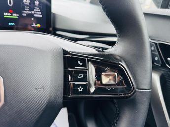 MG MG4 64kWh Trophy Long Range