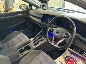 VOLKSWAGEN GOLF 2.0 TSI GTI