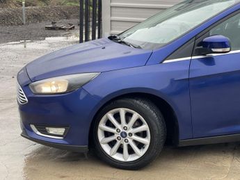 FORD FOCUS 1.6 Titanium