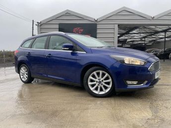 FORD FOCUS 1.6 Titanium