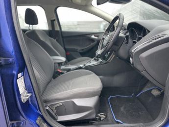 FORD FOCUS 1.6 Titanium