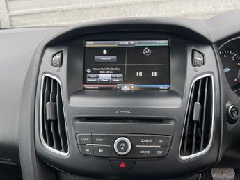 FORD FOCUS 1.6 Titanium