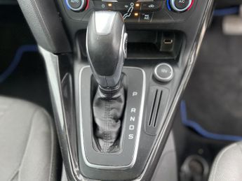 FORD FOCUS 1.6 Titanium