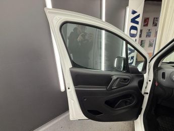 CITROEN E-BERLINGO E 635 LX Auto FWD L1 H1 5dr