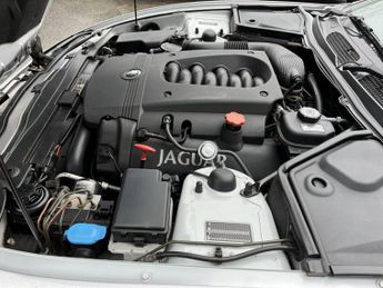 JAGUAR XK8 4.2