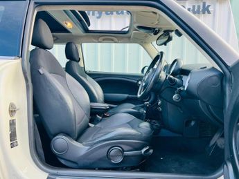 MINI HATCH 2.0 Cooper D Auto Euro 5 3dr