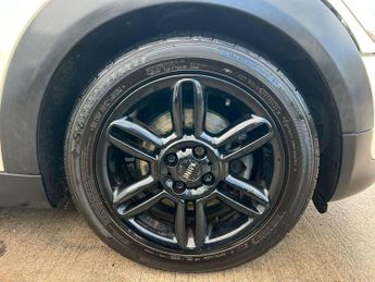 MINI HATCH 2.0 Cooper D Auto Euro 5 3dr