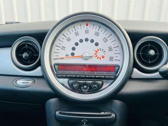 MINI HATCH 2.0 Cooper D Auto Euro 5 3dr