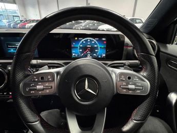 MERCEDES-BENZ A CLASS 1.3 A200 AMG Line 7G-DCT Euro 6 (s/s) 4dr