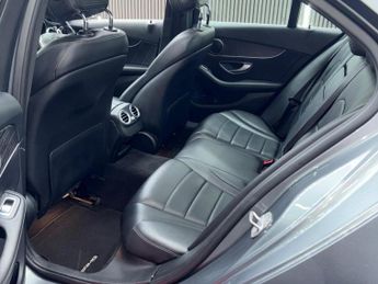 MERCEDES-BENZ C CLASS 2.1 C220d AMG Line (Premium) G-Tronic+ Euro 6 (s/s) 4dr
