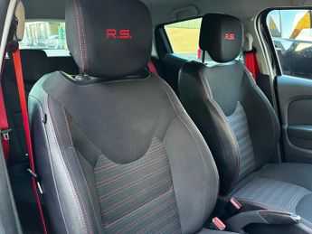 RENAULT CLIO 1.6 Renaultsport Nav 220 Trophy Auto