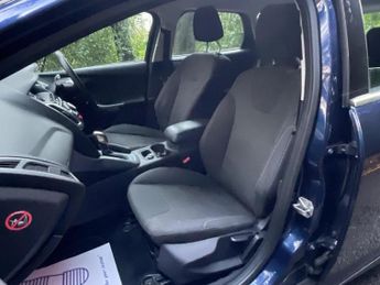 FORD FOCUS 1.6 Titanium Powershift Euro 5 5dr