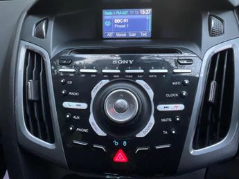 FORD FOCUS 1.6 Titanium Powershift Euro 5 5dr