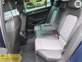 VOLKSWAGEN PASSAT 2.0 TDI BlueMotion Tech R-Line Full Dealer History