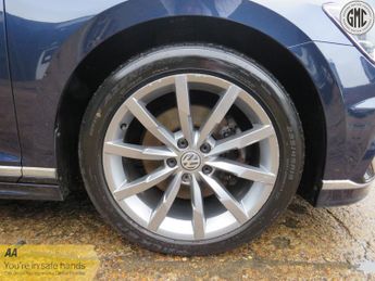 VOLKSWAGEN PASSAT 2.0 TDI BlueMotion Tech R-Line Full Dealer History