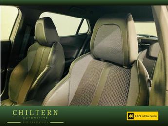 PEUGEOT 2008 1.2 PureTech GT