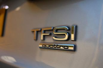 AUDI Q3 2.0 TFSI SE
