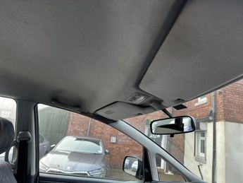 TOYOTA PREVIA 2.4 VVT-i T2