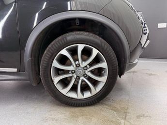 NISSAN JUKE 1.6 Tekna XTRON Euro 6 5dr