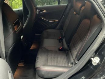 MERCEDES-BENZ CLA 2.1 CLA200d AMG Line Shooting Brake 7G-DCT Euro 6 (s/s) 5dr