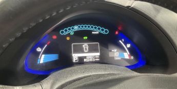 NISSAN LEAF 24kWh Tekna Electric Automatic Red 5dr LOW TAX+LEATHER+SATNAV