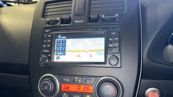 NISSAN LEAF 24kWh Visia Electric Automatic Grey 5dr LOW TAX+SATNAV+DAB